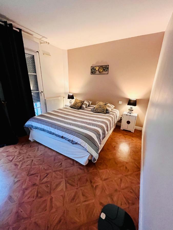 Stylish Unit In The Center Of Senlis Apartment Senlis  Exterior foto